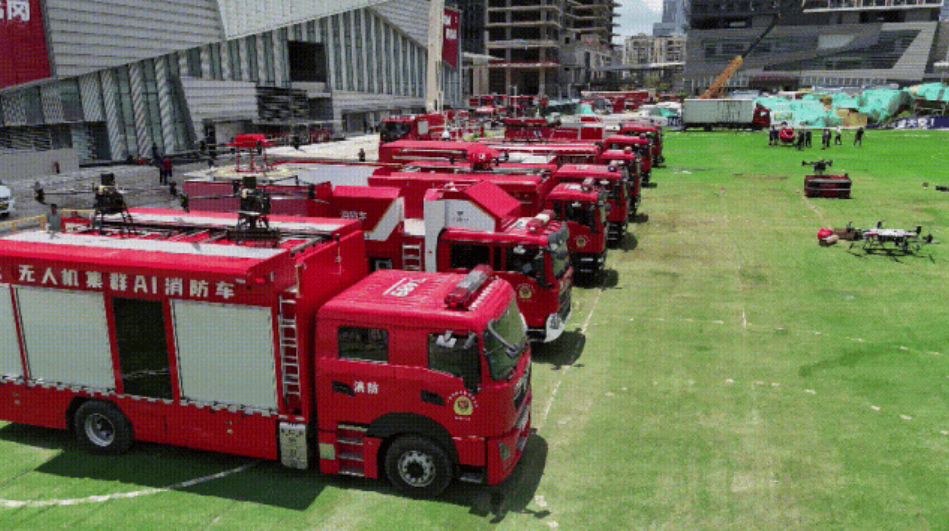 華科爾派出以消防車+消防無人機作戰(zhàn)體系 華科爾派出以消防車+消防無人機作戰(zhàn)體系